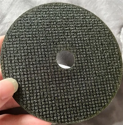 Znalost aplikačních materiálů a procesů pro řezání broušení